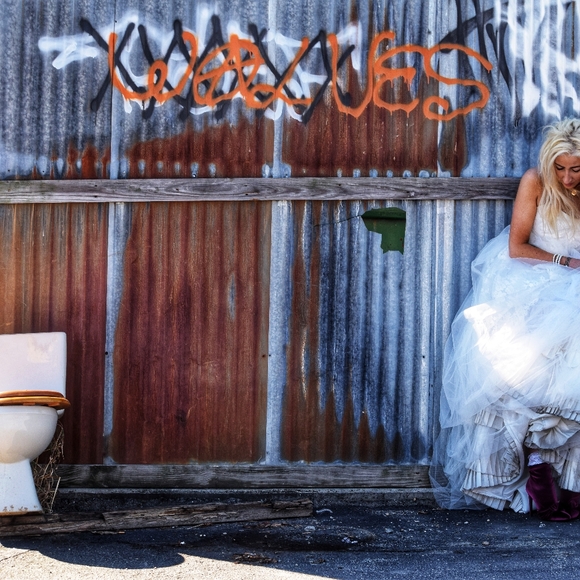 Meet your Posher, Alyssa - Picture 3 of 8